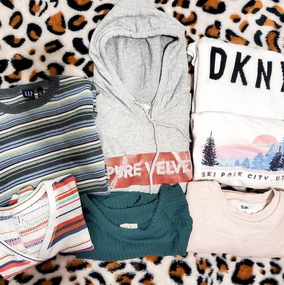 Brandy Melville Other - 8 piece sweater hoodie mystery reseller box EUC